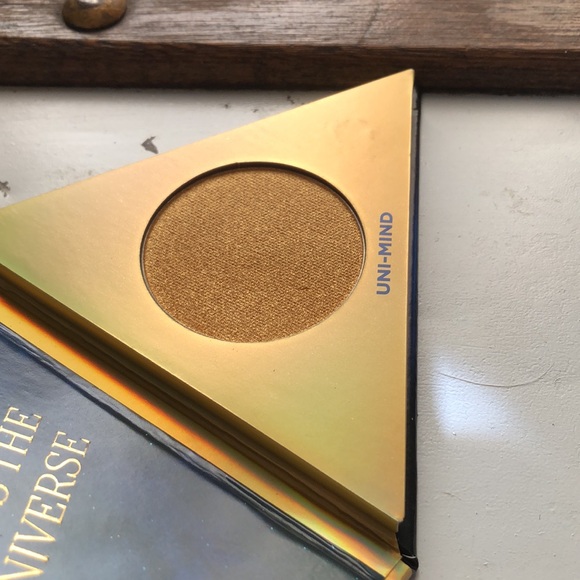 New Urban Decay Eternals Afterglow Highlighter in shade Uni-Mind (.08 oz) - Picture 2 of 4